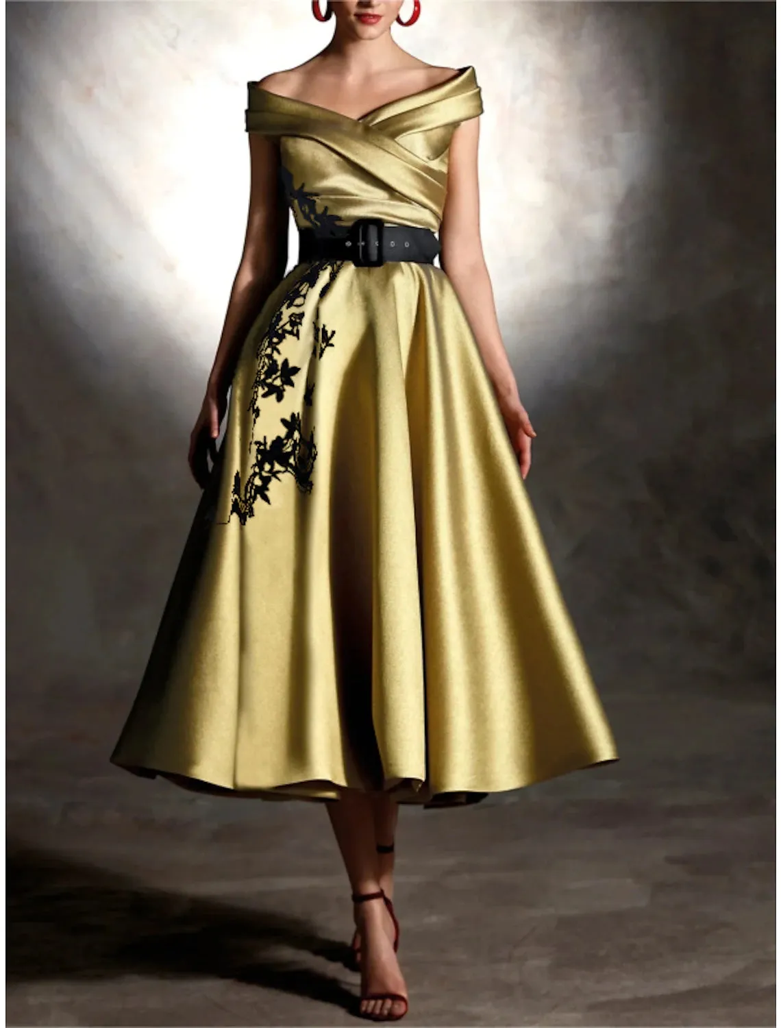 Aimishang  A-Line Cocktail Champagne Gold Dresses Vintage Dress Formal Wedding Guest Tea Length Sleeveless Off Shoulder Satin with Pleats Appliques