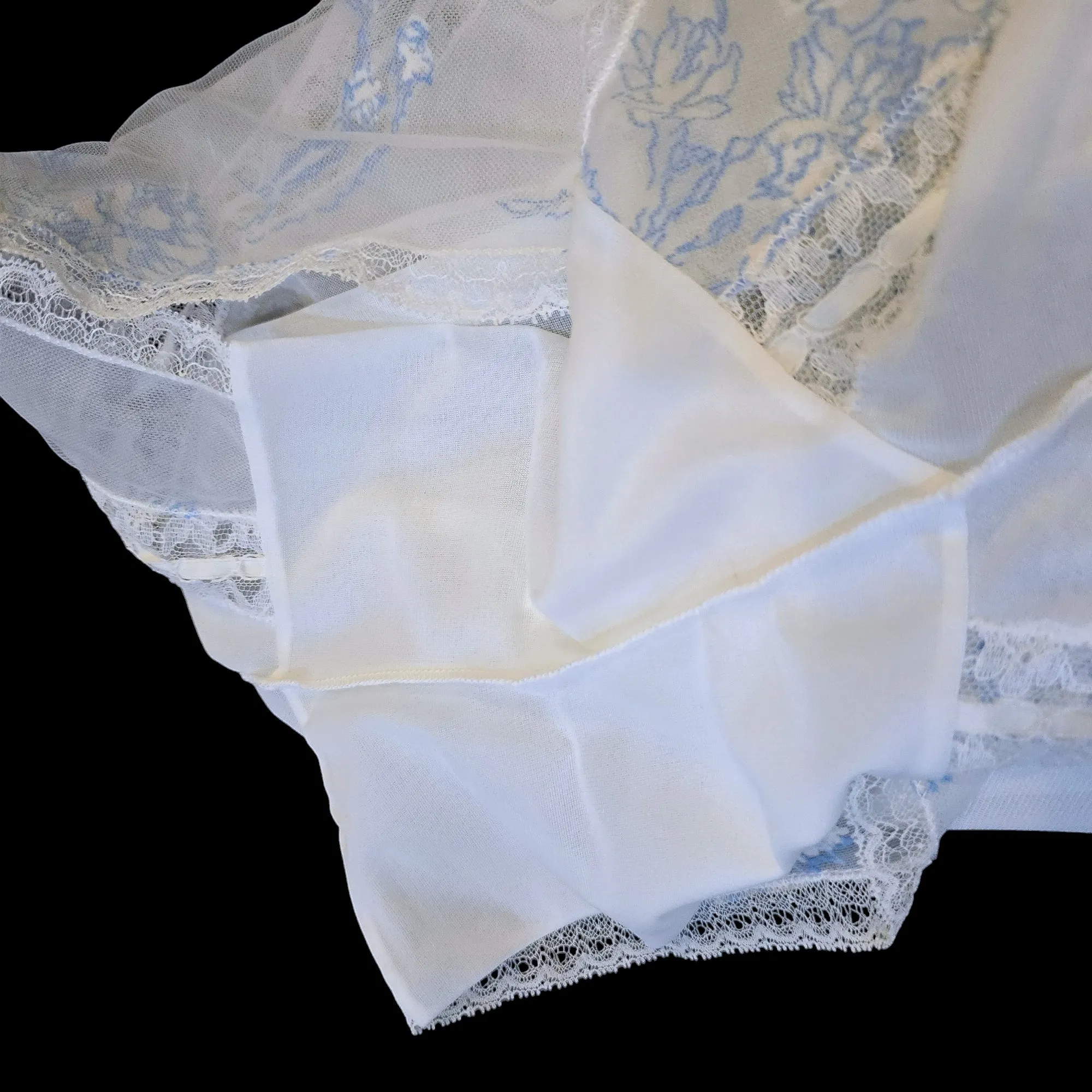 Pretty White Bloomer Knickers S M