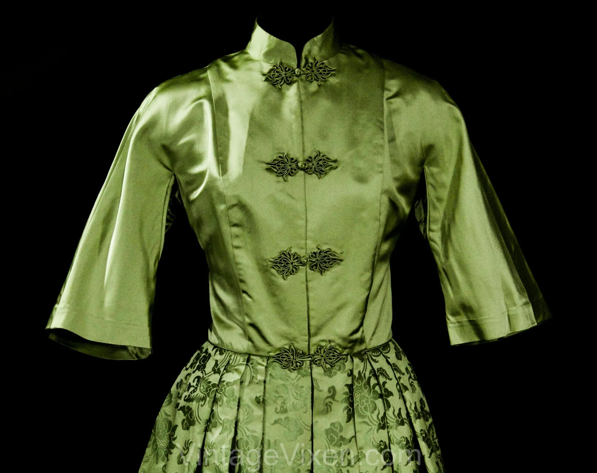 Size 4 1950s Hostess Jacket & Pant Set - Amazing Grand Dame 50s Asian Formal Ensemble - Sage Green Silk Satin - Mandarin Collar - Waist 25
