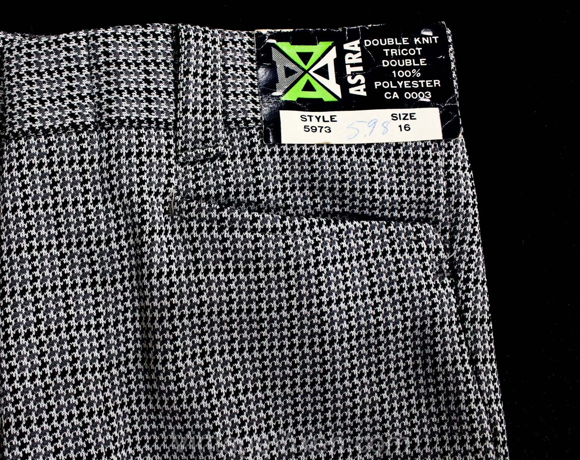 Teen Size 14 Gray Polyester 1960s Pants - Teenage Boys 60s Mod Trouser - Late 60s 70s Deadstock Houndstooth Double Knit - Waist 26 Inseam 29