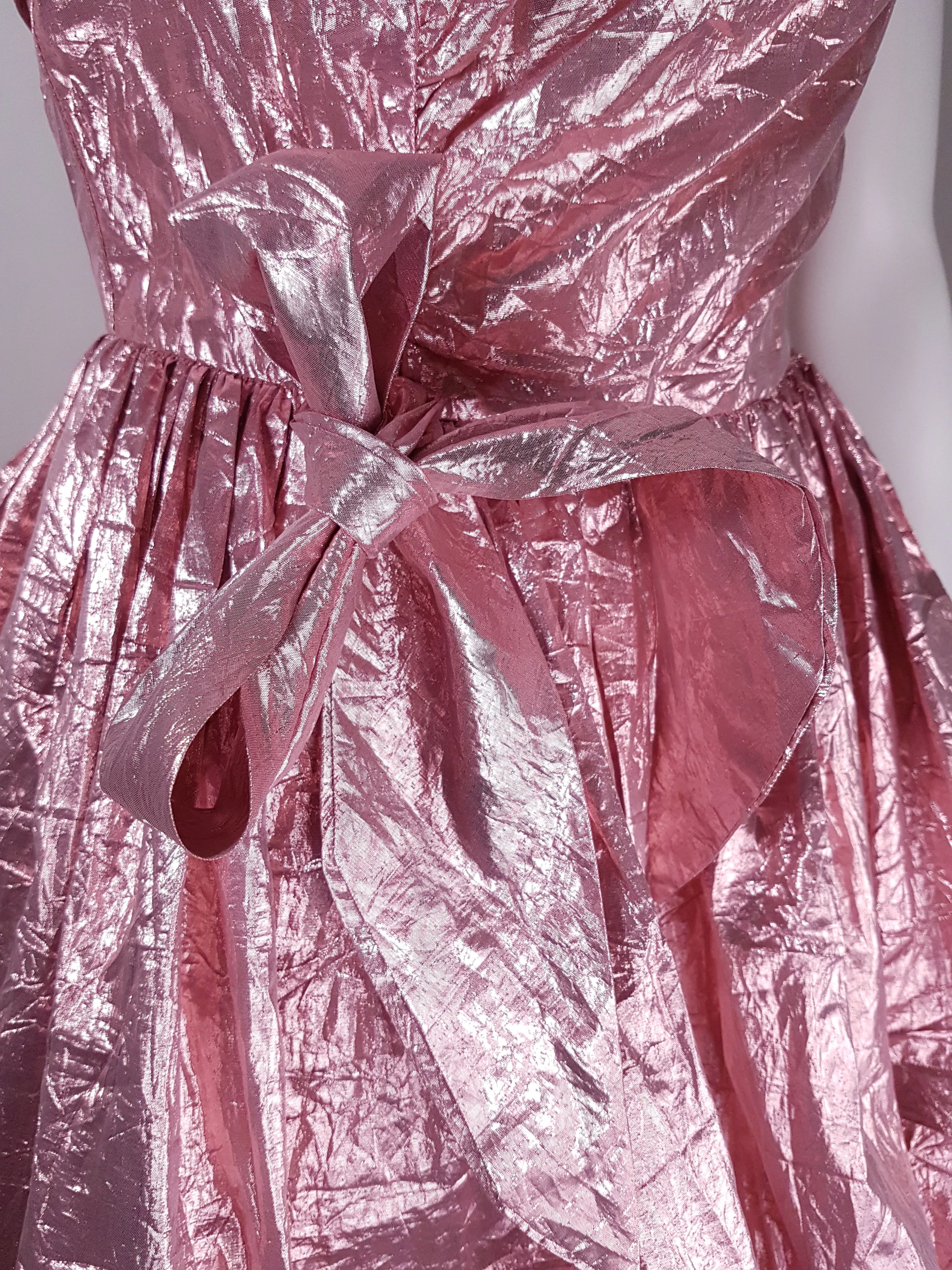 Vintage 80's | Stunning Metallic Pink Strapless Dress by Eletra TD4