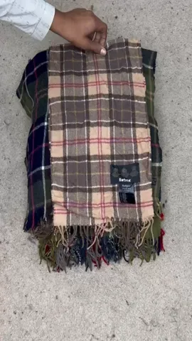 #VV337 Barbour Selection Scarves  20 PCs